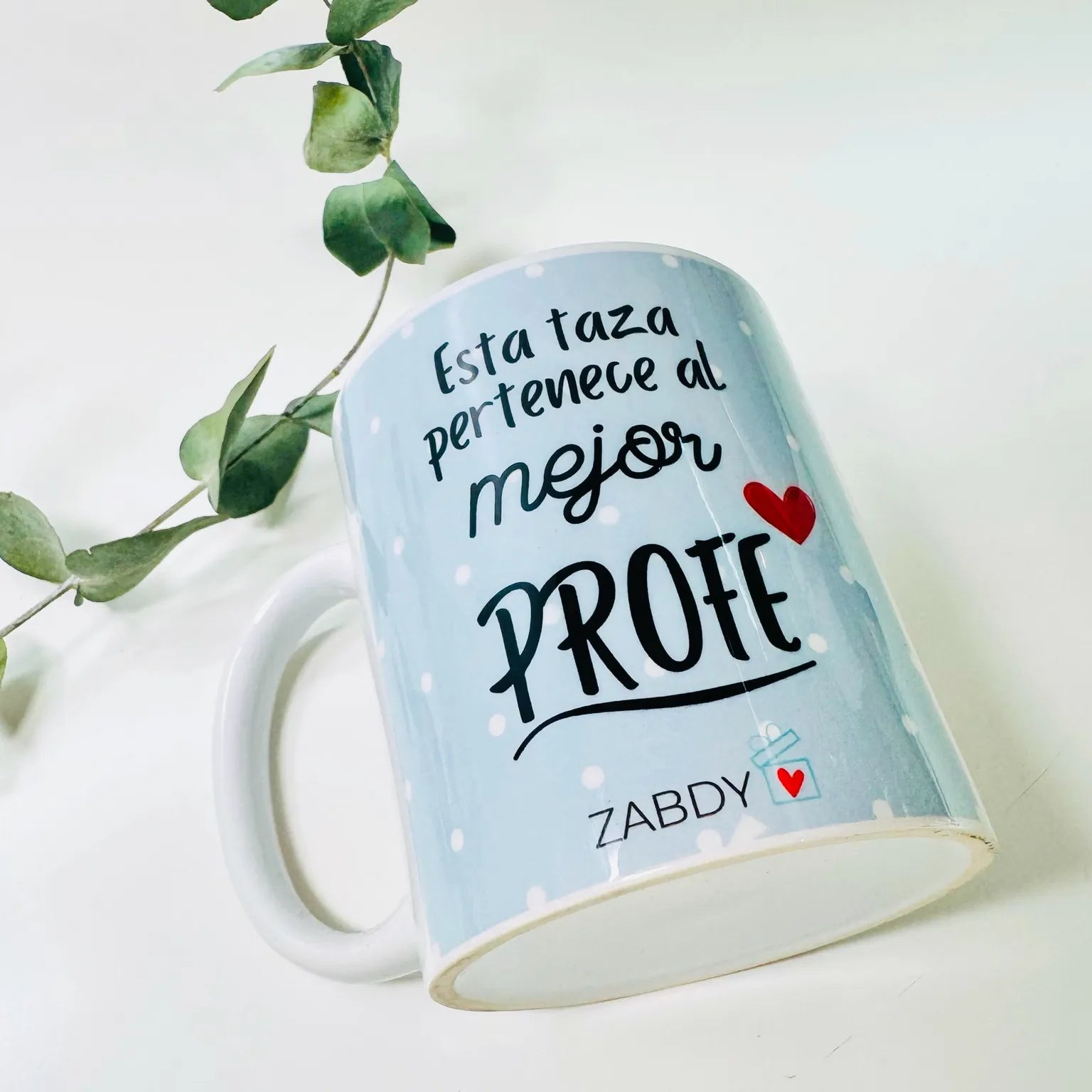 Taza regalo para profesores – “Esta taza pertenece al mejor profe” – Detalle personalizado para el Día del Maestro