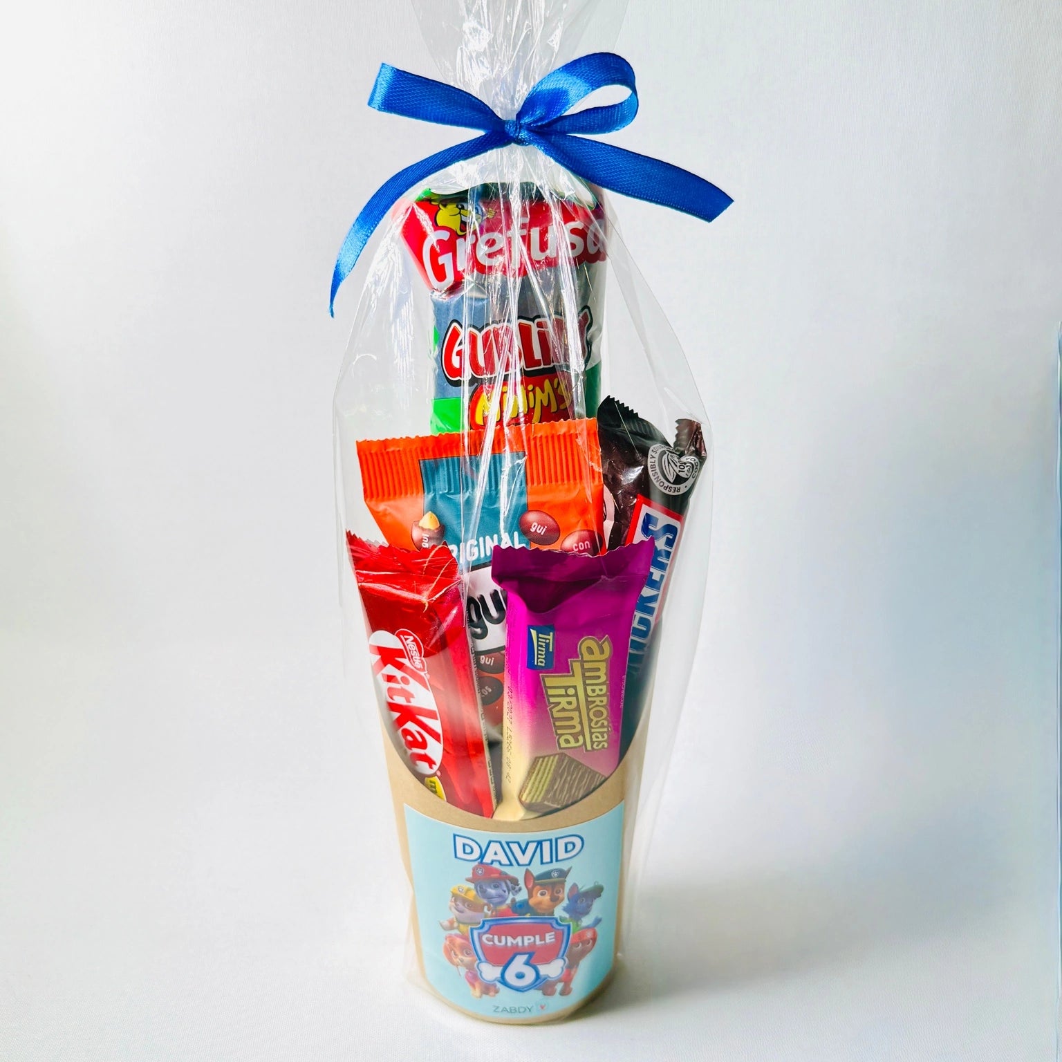 Vaso con chucherías personalizado para cumpleaños