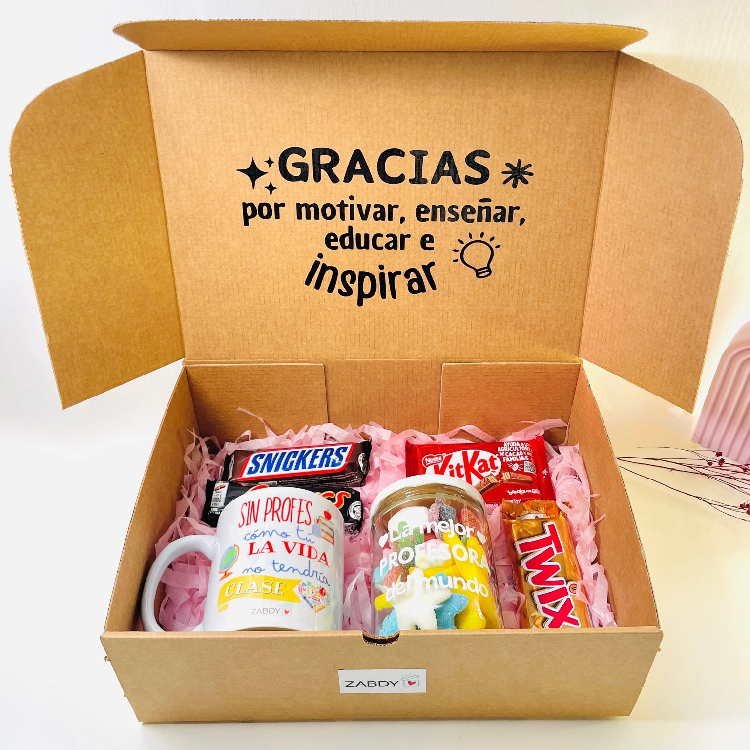 Caja Regalo para Profesores – Taza Personalizada + Bote de Gominolas + Chocolatinas | Fin de Curso