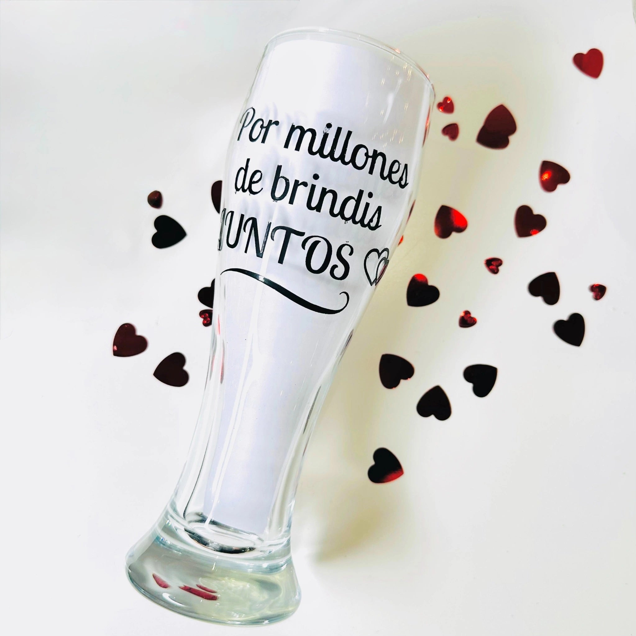 Vaso De Cerveza Por Millones De Brindis Juntos