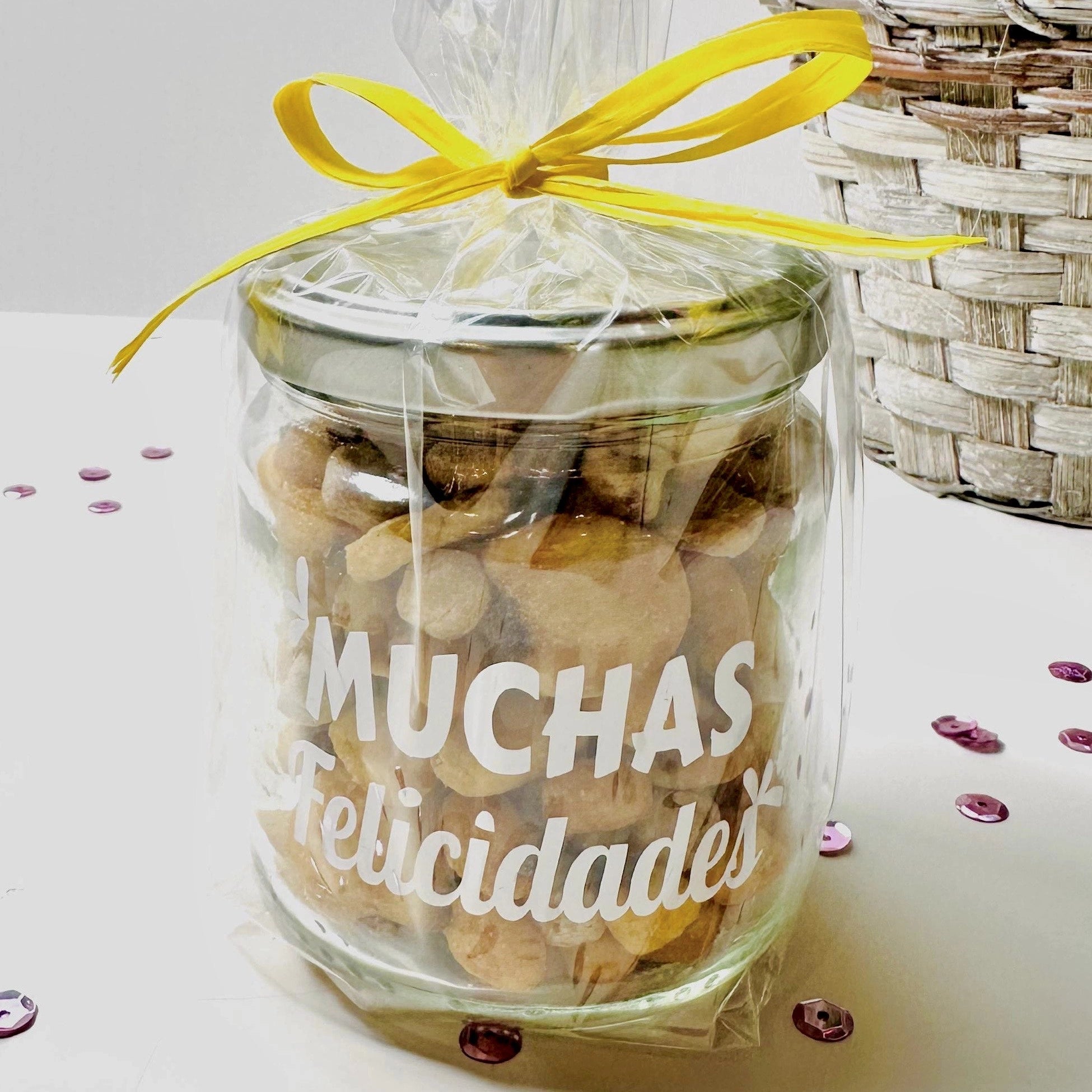 Bote Pequeño De Frutos Secos Muchas Felicidades