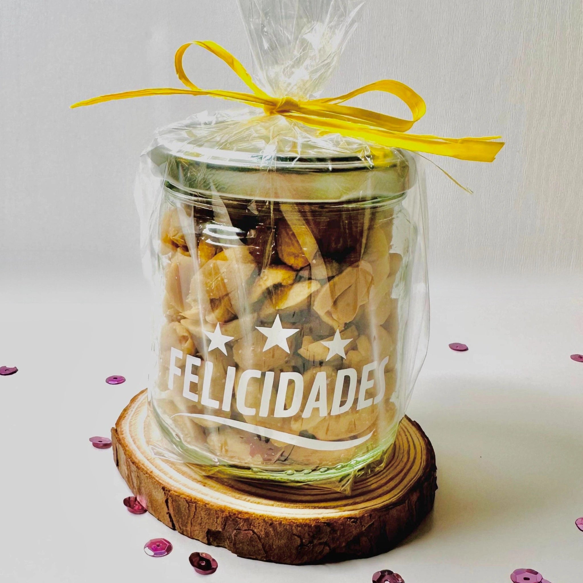 Bote Pequeño De Frutos Secos Felicidades
